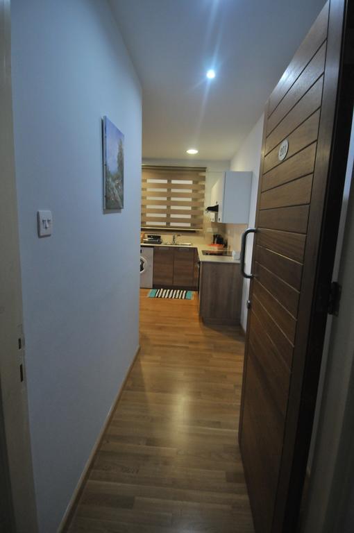 Ithaki Phinikoudes Apartment No. 201 Larnaca Bilik gambar